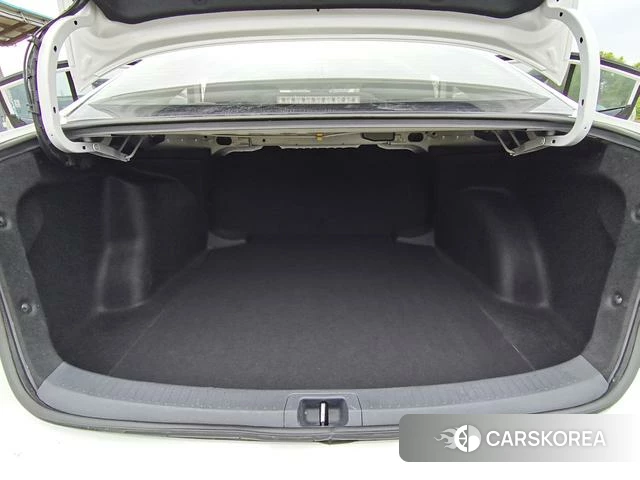 Toyota Corolla id 4257570 из Китая 18