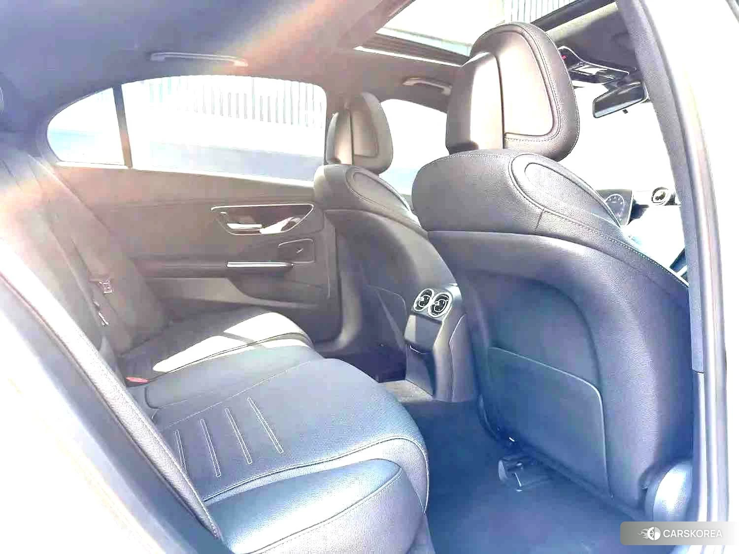 Mercedes-Benz Class C 2022 Белый из Китая, фото 4