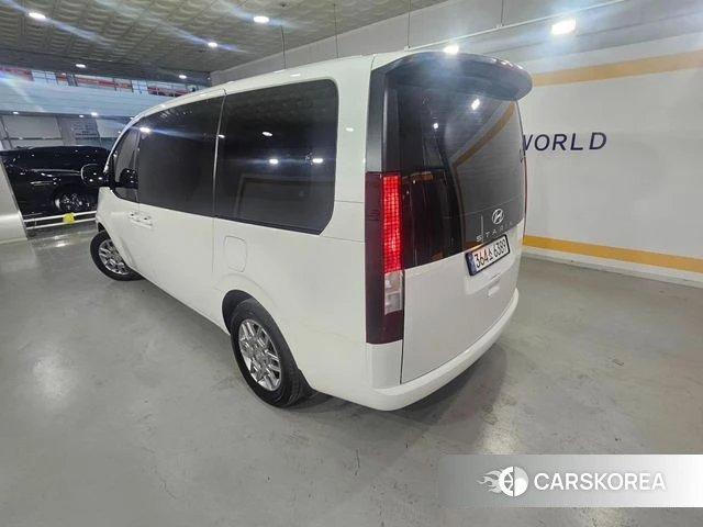 Hyundai Staria id 4202516 из Кореи 14