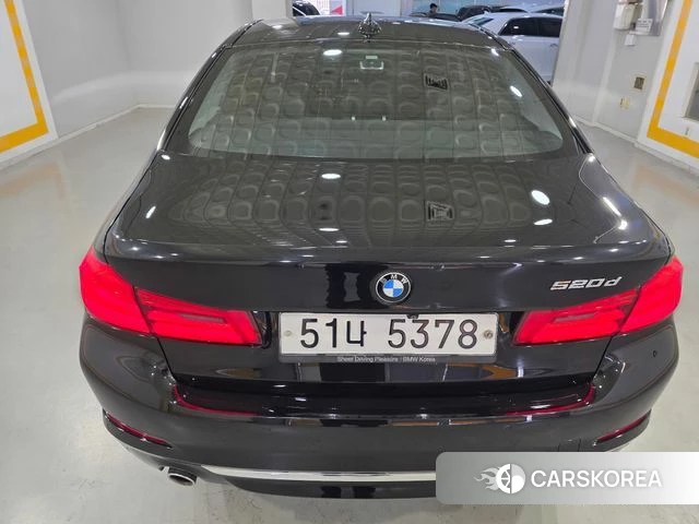 BMW 5 Series (G30) id 4269449 из Кореи 14