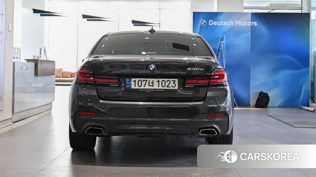 BMW 5 Series (G30) id 4489923 из Кореи 14