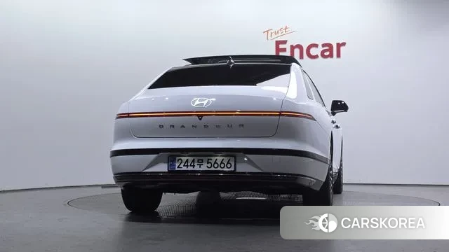 Hyundai Grandeur Hybrid (GN7) id 3770057 из Кореи 14