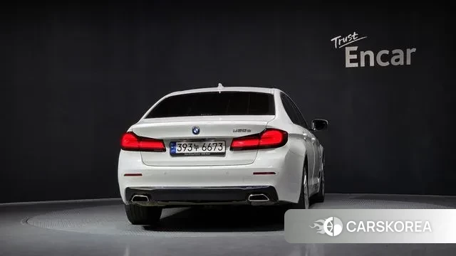 BMW 5 Series (G30) id 3322570 из Кореи 14