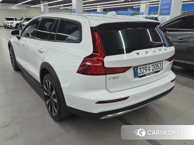 Volvo V60 Cross-Country 2nd Generation id 4599930 из Кореи 14
