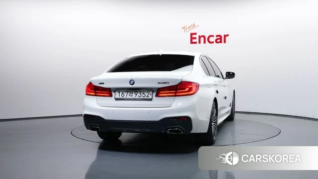 BMW 5 Series (G30) id 4693470 из Кореи 29