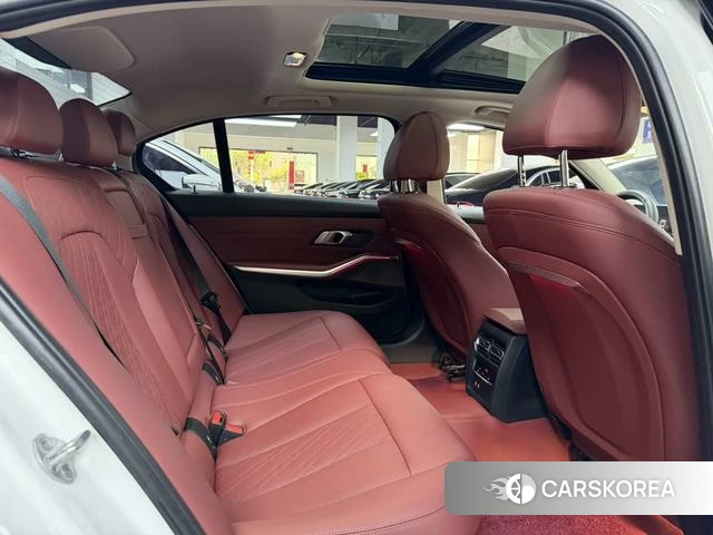 BMW 3 series 2024 Белый из Китая, фото 6