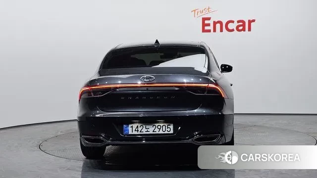 Hyundai The New Grandeur IG id 3660753 из Кореи 14