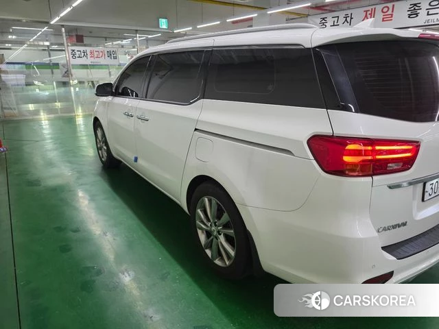 Kia The New Carnival id 4703239 из Кореи 11