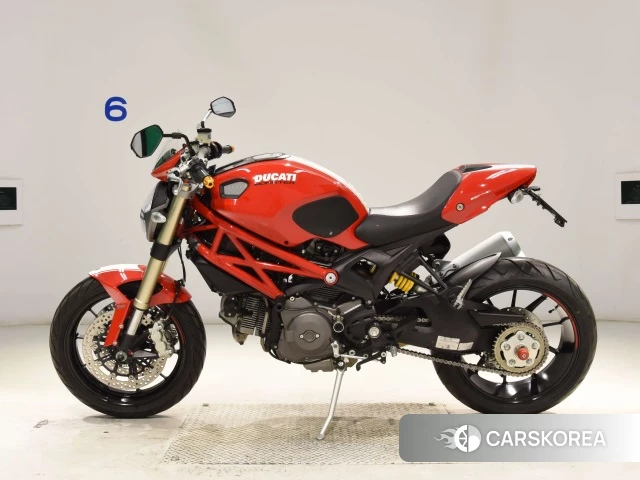 Проданный Ducati MONSTER 1100 EVO 2012 из Японии