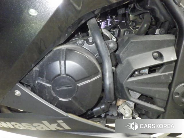 Engine photo