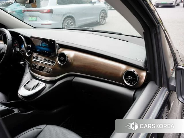 Mercedes-Benz V-class id 4399793 из Китая 16