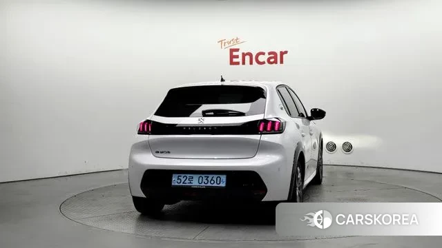 Peugeot e-208 second Generation id 3279808 из Кореи 14