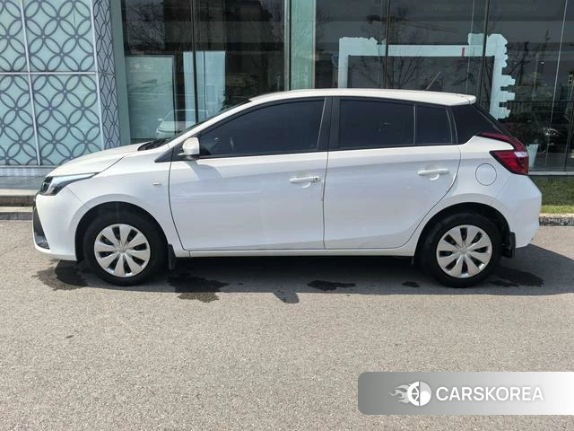 Toyota YARIS L Zhixuan 2022 Белый из Китая, фото 4