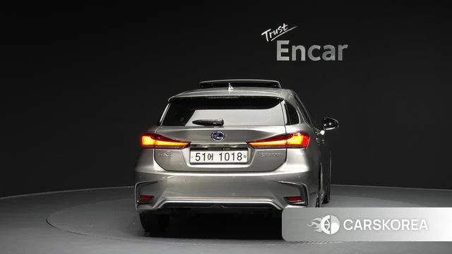 Lexus CT200h id 3867469 из Кореи 14