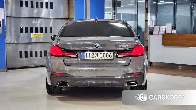 BMW 5 Series (G30) id 3524373 из Кореи 14