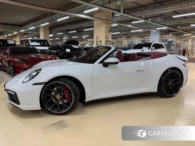 Porsche 911(992) id 3571086 из Кореи 13