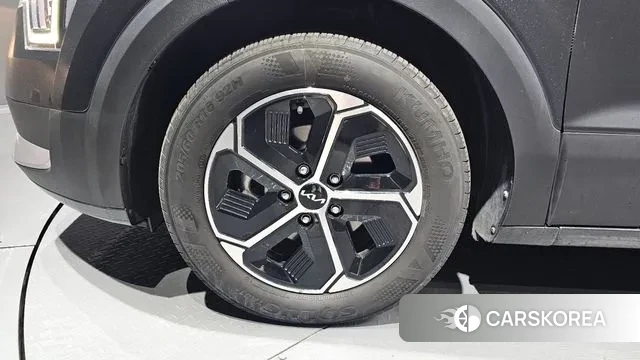 Kia Di Ol Nu Niro id 3759308 из Кореи 14