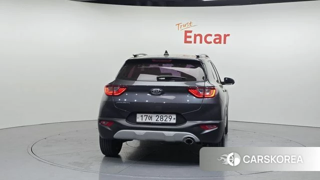 Kia Stonic id 3955630 из Кореи 14