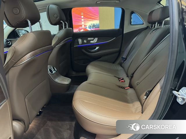 Mercedes-Benz E-class id 4290249 из Китая 14