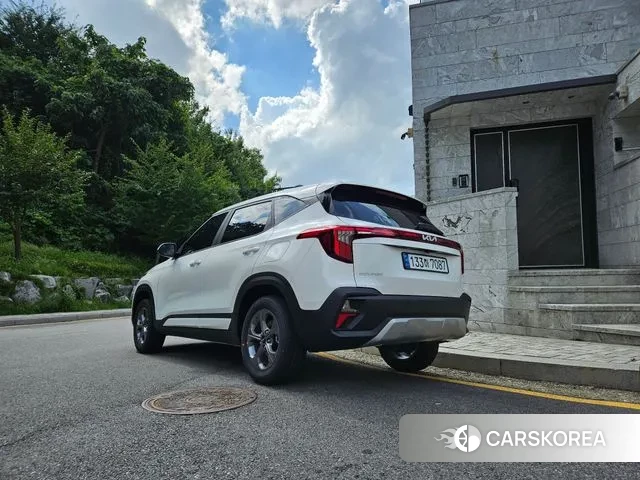 Kia The New Seltos 2024 Белый из Кореи, фото 4