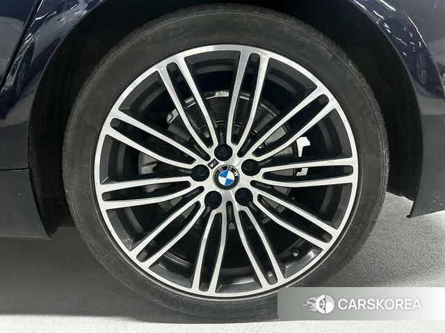 BMW 5 Series (G30) id 4203167 из Кореи 14