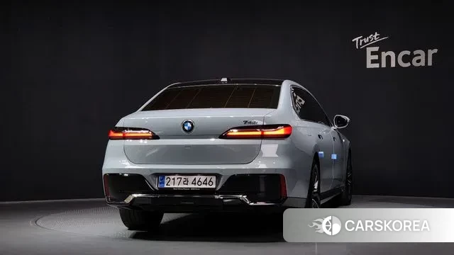 BMW 7 Series (G70) id 3410619 из Кореи 14