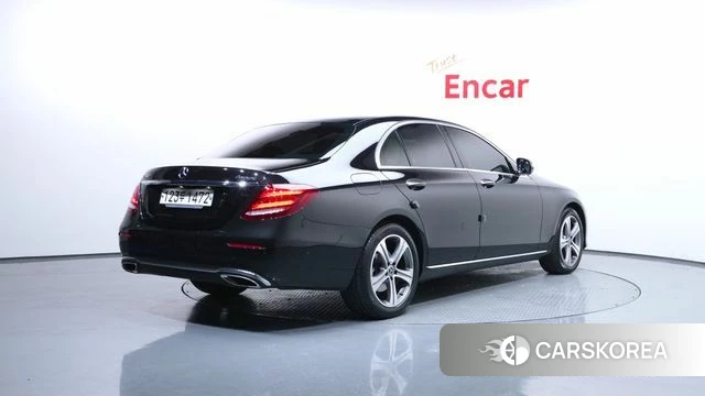 Mercedes-Benz E-Class W213 id 4246330 из Кореи 27