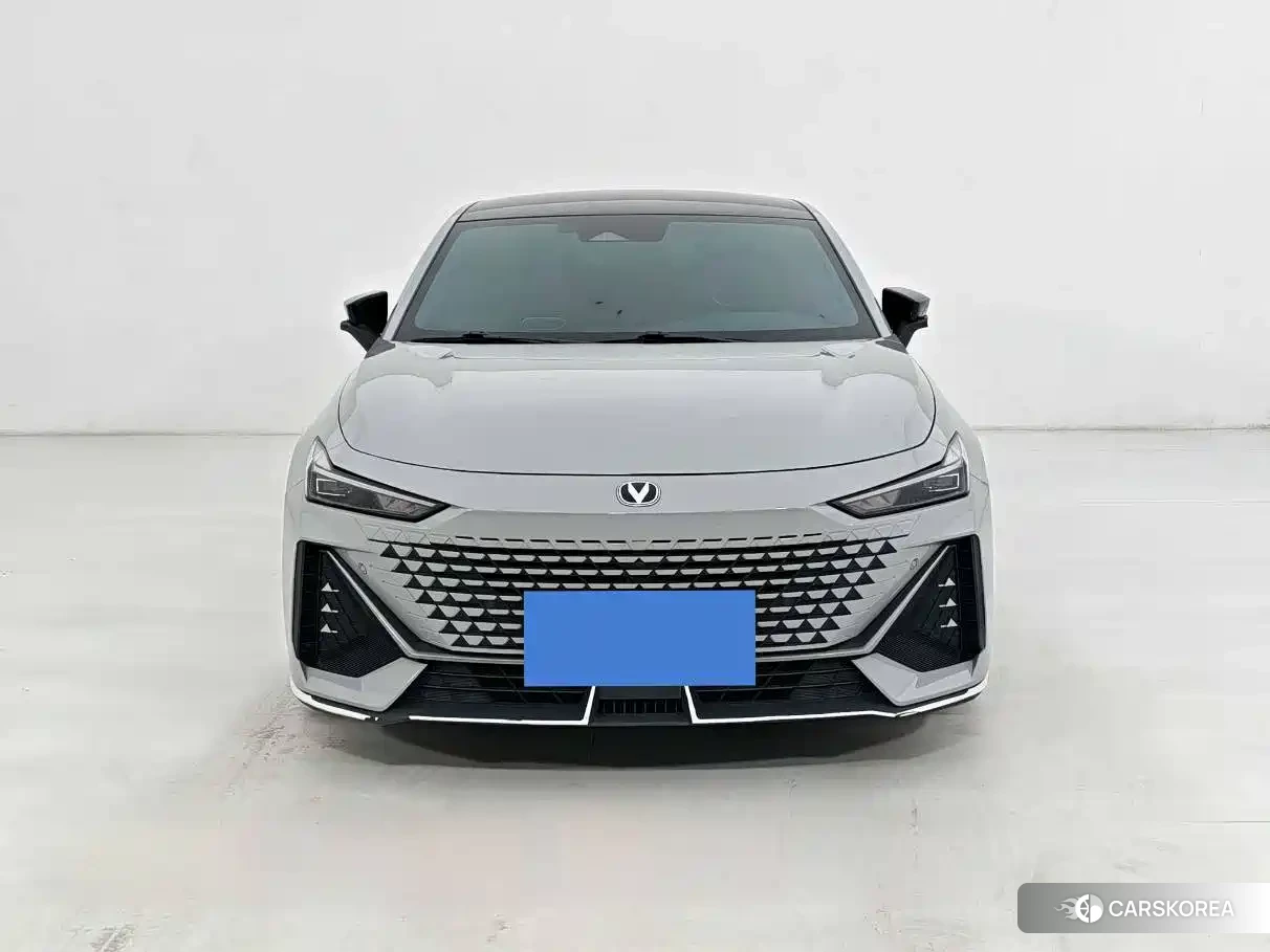 Chang'an UNI-V id 4599582 из Китая 7