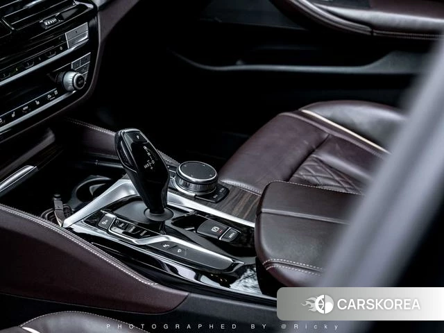 BMW 5 series 2018 Черный из Китая, фото 5