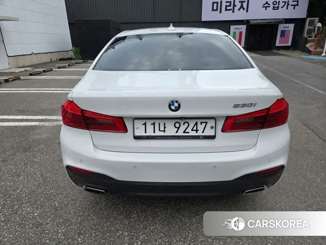 BMW 5 Series (G30) id 3045663 из Кореи 12