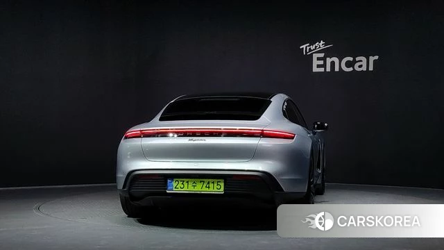 Porsche Taycan id 4624022 из Кореи 27