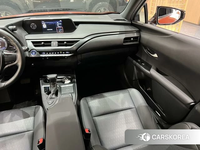 Lexus UX id 4329075 из Китая 13