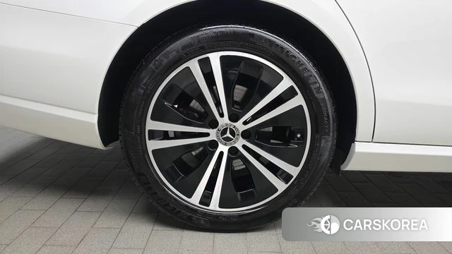Mercedes-Benz E-Class W213 id 4613855 из Кореи 24