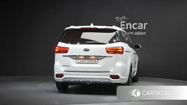 Kia The New Carnival id 4325792 из Кореи 14