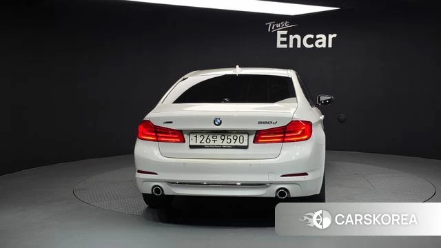 BMW 5 Series (G30) id 3853074 из Кореи 14