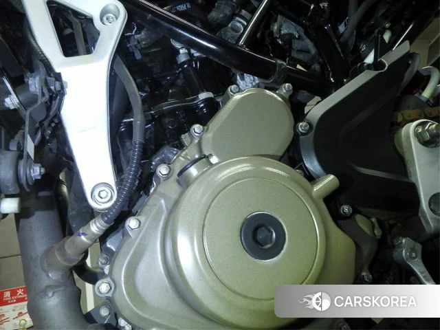 Engine photo