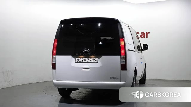 Hyundai Staria id 4303486 из Кореи 14
