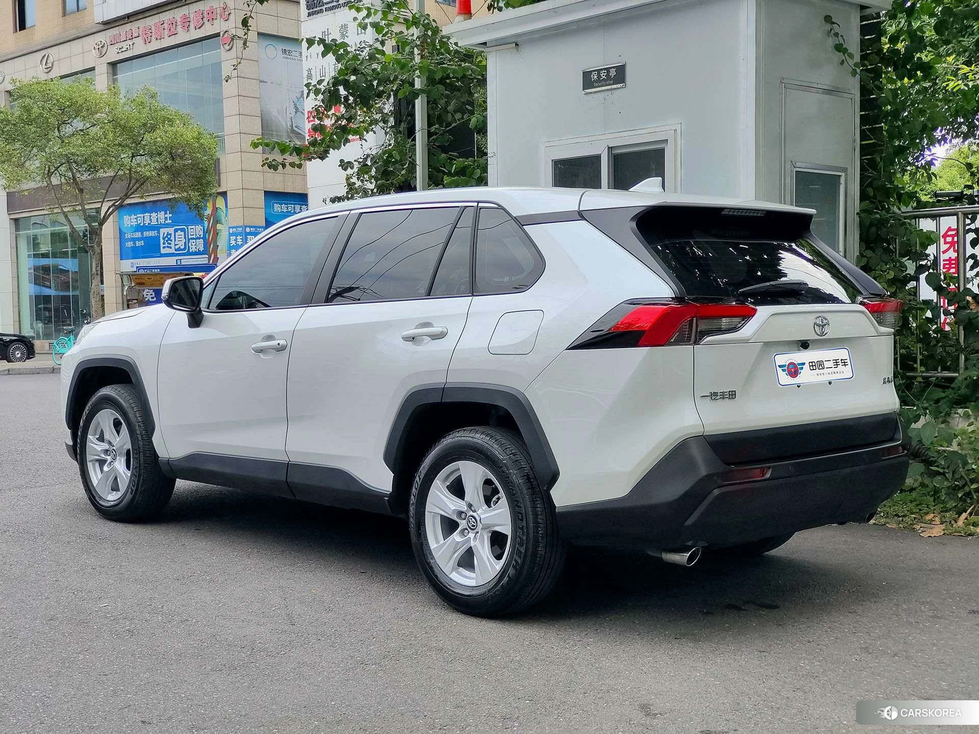 Toyota RAV4 Rongfang 2023 Белый из Китая, фото 5