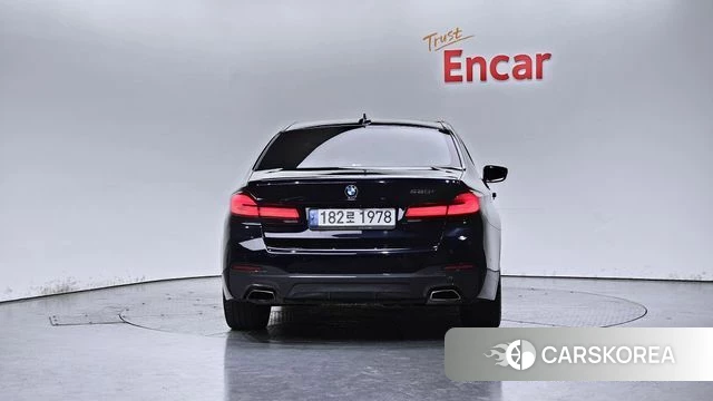 BMW 5 Series (G30) id 4495766 из Кореи 14