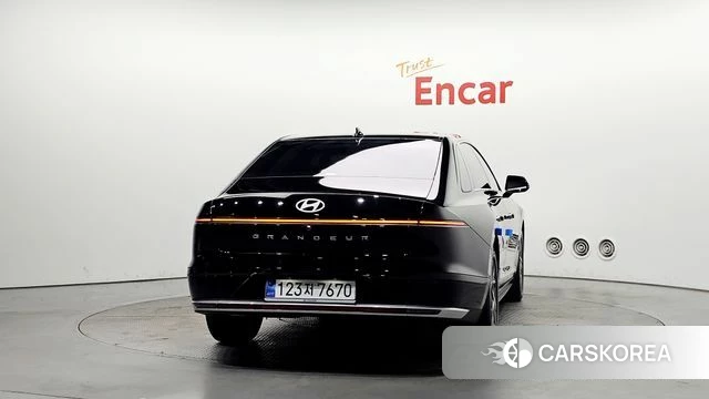 Hyundai Grandeur (GN7) id 4432236 из Кореи 14
