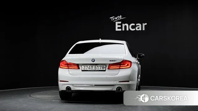 BMW 5 Series (G30) id 3407660 из Кореи 14