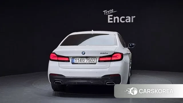 BMW 5 Series (G30) id 3708131 из Кореи 14