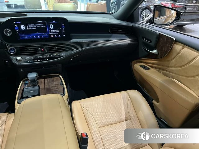 Lexus LS id 4262149 из Китая 11