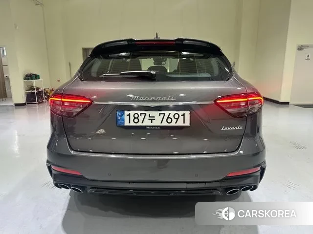 Maserati Levante id 3706837 из Кореи 12