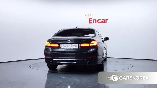 BMW 5 Series (G30) id 3789582 из Кореи 14