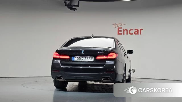BMW 5 Series (G30) id 4898451 из Кореи 30