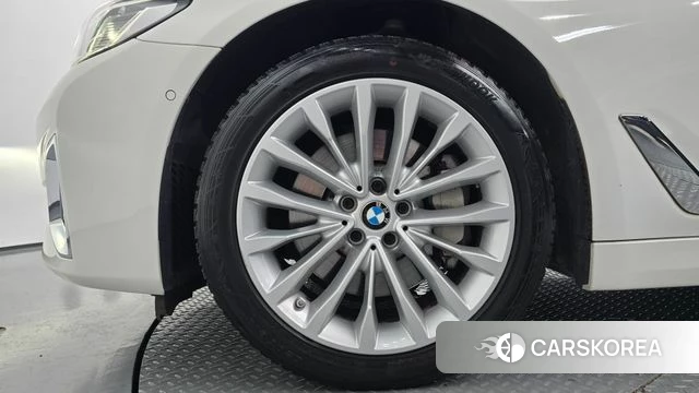 BMW 5 Series (G30) id 4555983 из Кореи 24
