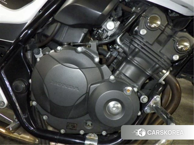 Engine photo
