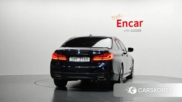 BMW 5 Series (G30) id 3829326 из Кореи 14