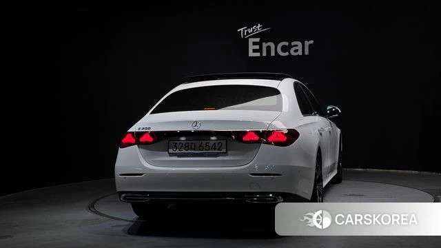 Mercedes-Benz E-Class W214 id 4635249 из Кореи 24